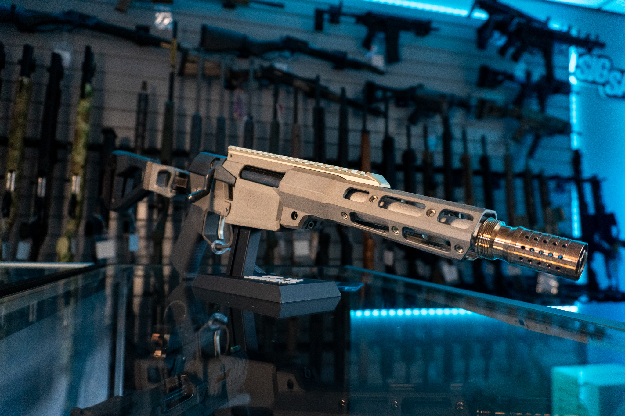 Q The Fix 8.6 Blackout pistol, left side